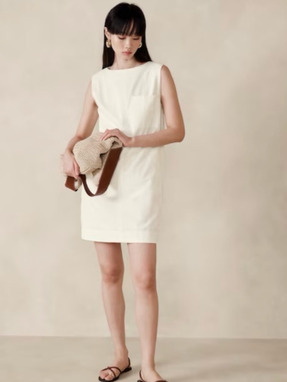 Banana Republic Sleeveless Linen Cotton Shift Dress in Cream